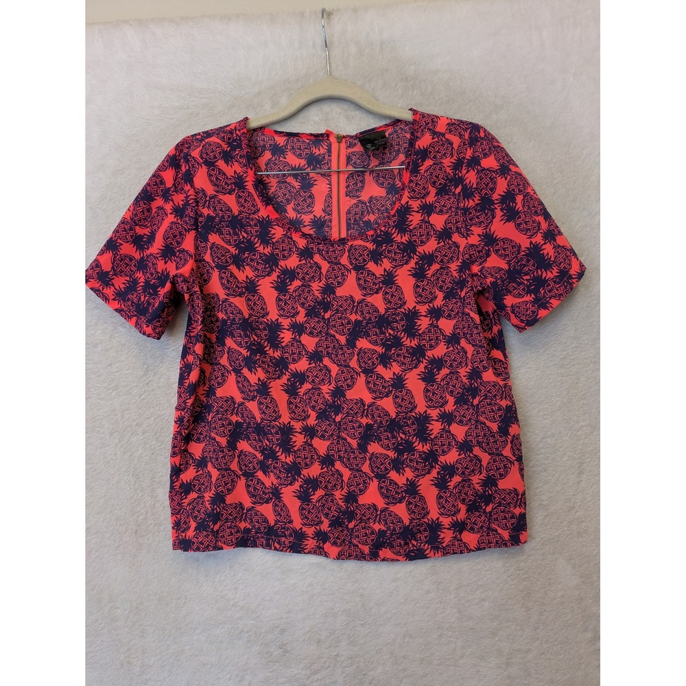 Fun & Flirt Blouse Women's‎ XS Coral Navy Pineapple Print Short Sleeve Zip Back